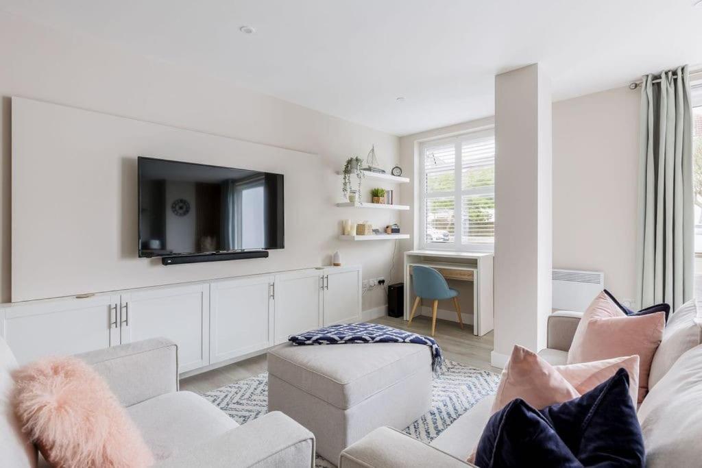 Modern 2 Bed, Cliff Top & Parking, F6 Bournemouth Ngoại thất bức ảnh