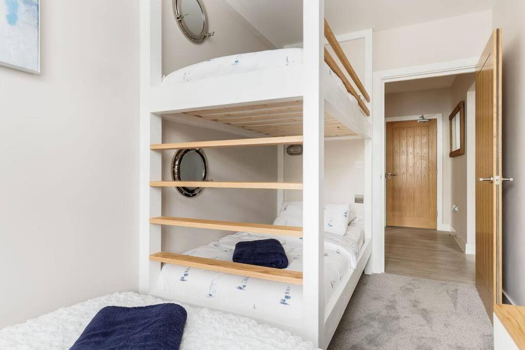 Modern 2 Bed, Cliff Top & Parking, F6 Bournemouth Ngoại thất bức ảnh