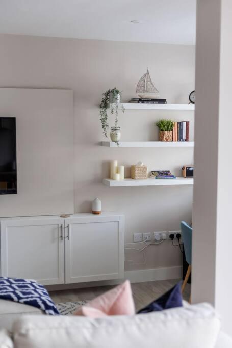 Modern 2 Bed, Cliff Top & Parking, F6 Bournemouth Ngoại thất bức ảnh