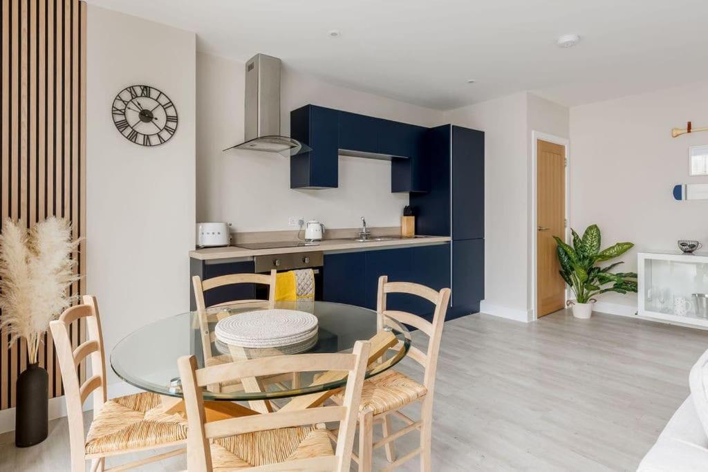 Modern 2 Bed, Cliff Top & Parking, F6 Bournemouth Ngoại thất bức ảnh