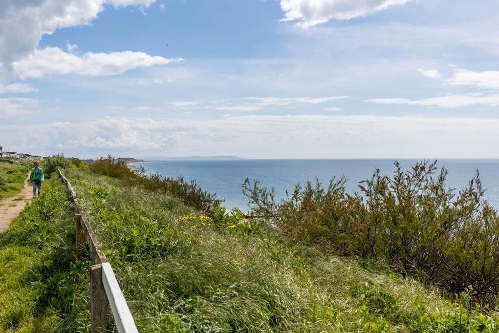 Modern 2 Bed, Cliff Top & Parking, F6 Bournemouth Ngoại thất bức ảnh